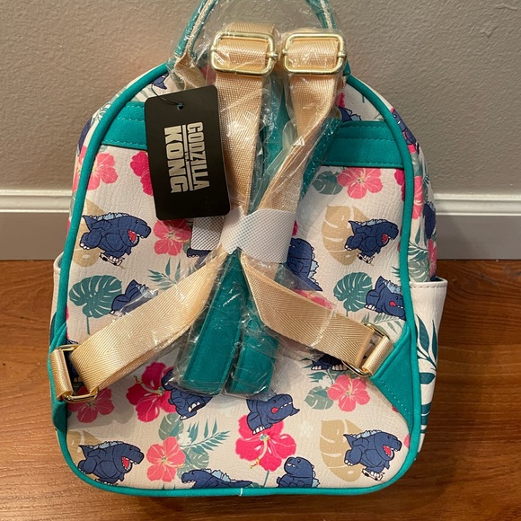 BioWorld Godzilla vs Kong mini backpack - Picture 2 of 2